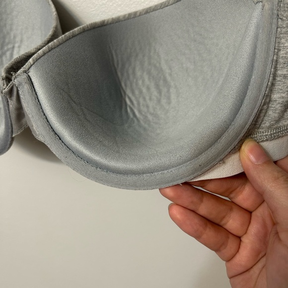 Victoria Secret The T-Shirt Cotton Lightly lined Demi Bra in light grey. - Picture 2 of 7